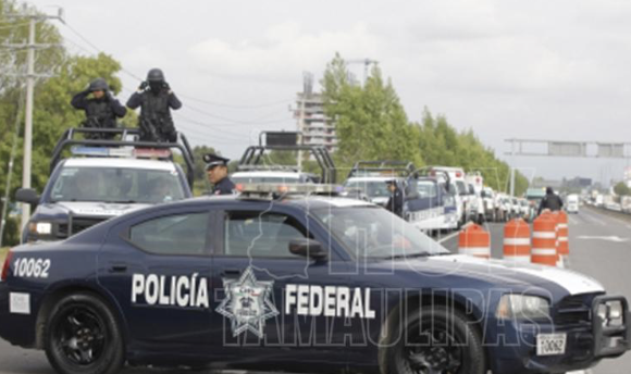 Operativo de seguridad en respuesta a bloqueos en carreteras mexicanas.