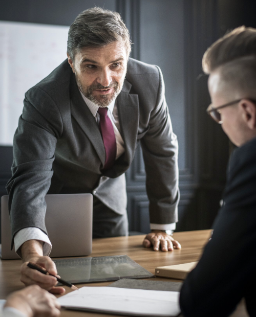 lawyer explaining debtor rights Mexico